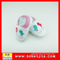 2015 Most Welcome red and blue two bird embroidered cheap leather shoes dubai for baby